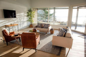 Anderson Lane l Private Beach Access l Sleeps 22